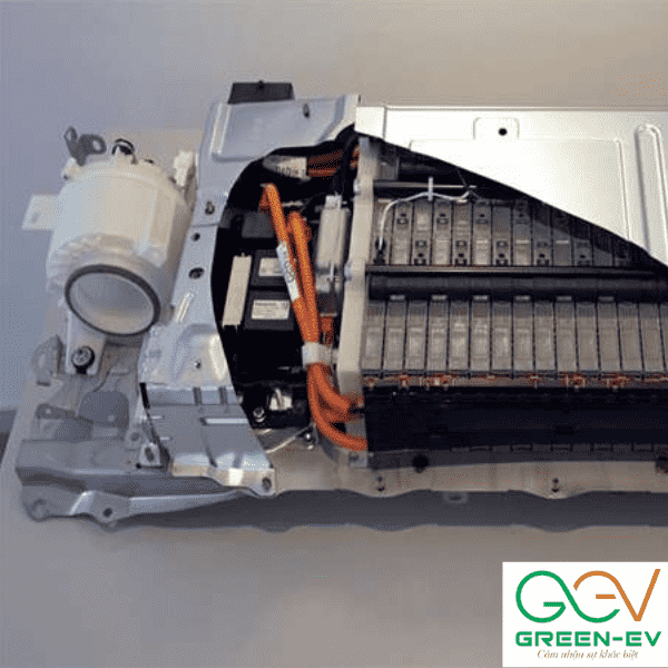 Xe ô tô điện Vinfast sạc bao lâu